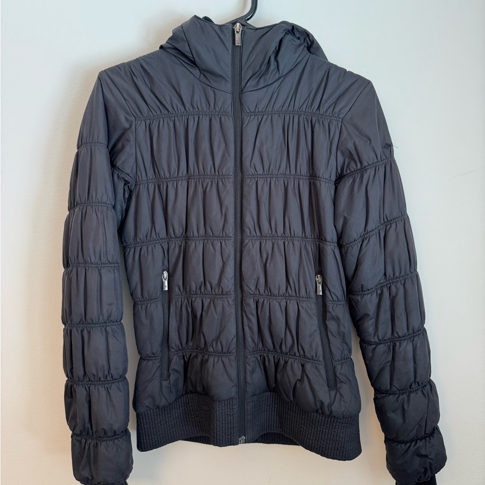 Small Women’s Columbia Omni Heat Black Insulated Puffer Coat ￼